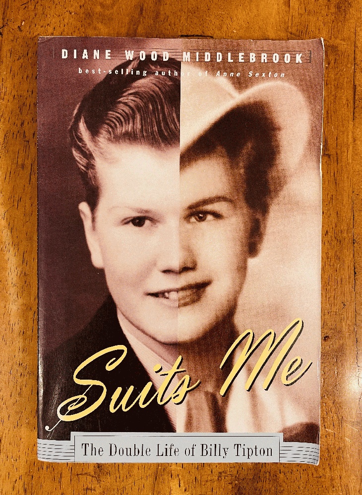 Suits Me: The Double Life Of Billy Tipton, 55% OFF